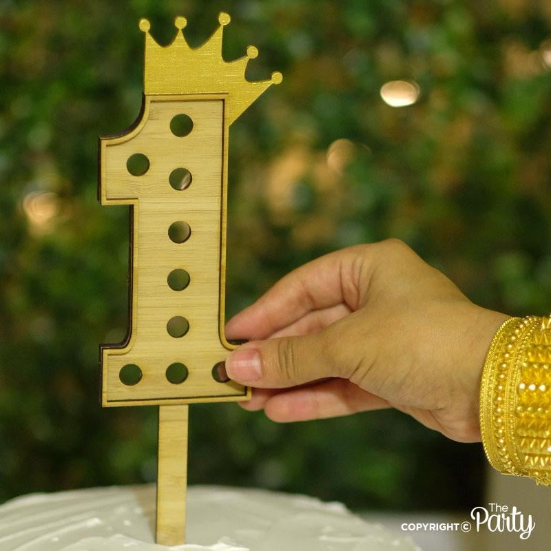1st birthday cake topper with crown – The Party, Dubai